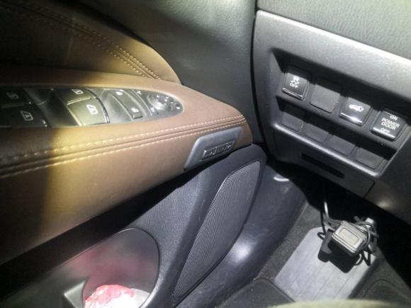 [上海·沪A] 二手英菲尼迪英菲尼迪QX602014款 2.5 S/C Hybrid 两驱卓越版