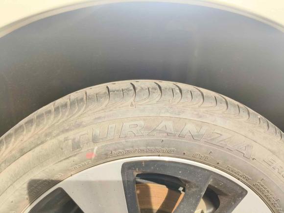 [深圳·粤B] 二手丰田雷凌双擎E+2019款 1.8PH GS E-CVT精英天窗版