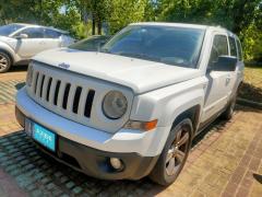 [南昌·赣A]Jeep&nbsp;&nbsp;自由客&nbsp;&nbsp;2014款2.4L豪华导航版