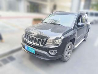 Jeep指南者2014款 改款 2.4L 四驱舒适版