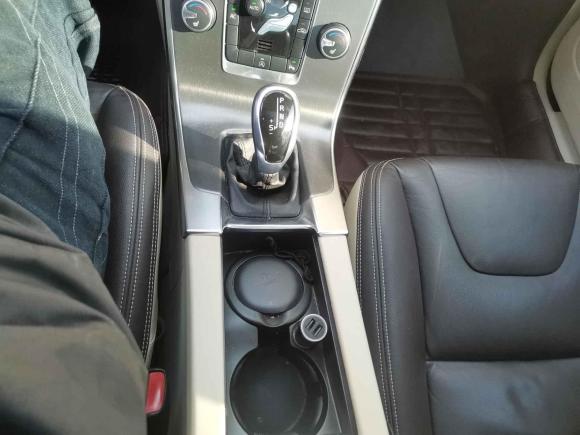 [南通·苏F] 二手沃尔沃沃尔沃S602014款 S60L 2.0T 智远版