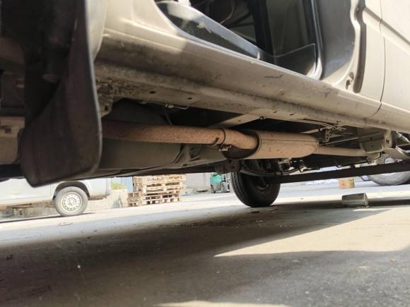 [温州·闽J] 二手上汽大通MAXUS新途V802016款 2.5T 手动傲运通国IV短轴中顶6座