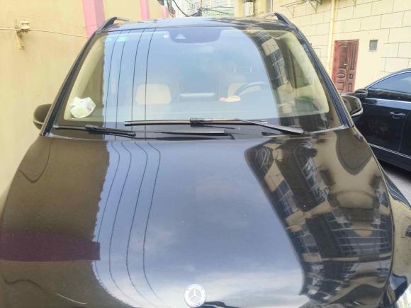 [南昌·赣A] 二手奔驰奔驰V级2017款 V 260 L 尊贵加长版