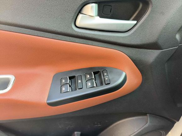 [义乌·浙G] 二手北汽幻速北汽幻速S32016款 S3L 1.5L 手动尊享型