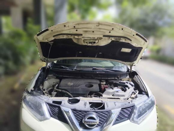 [深圳·粤B] 二手日产奇骏2014款 2.0L CVT舒适版 2WD