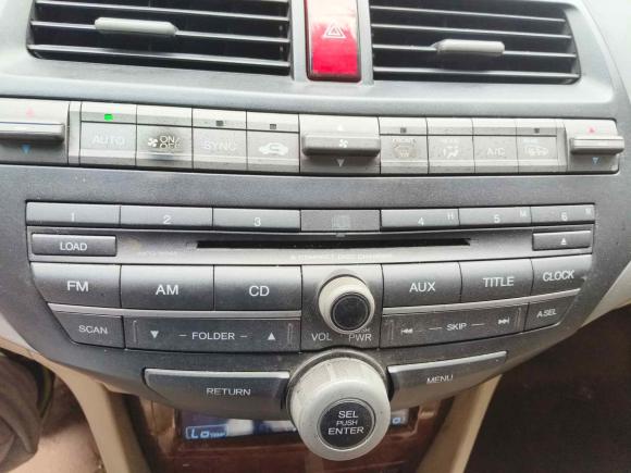 [上海·沪F] 二手本田雅阁2011款 2.4L LX