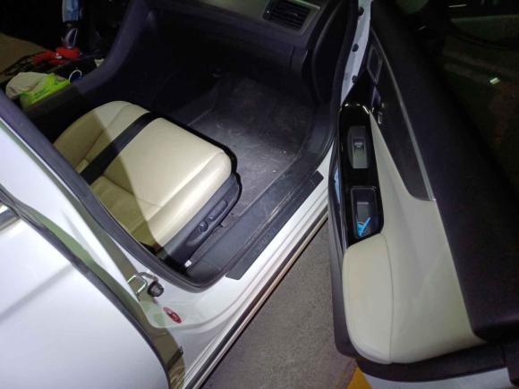 [无锡·苏B] 二手本田思铂睿2015款 2.0L 典藏版