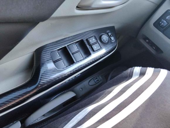 [深圳·粤N] 二手本田思域2012款 1.8L 自动舒适版