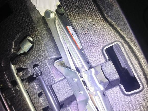 [西安·陕U] 二手丰田雷凌2022款 185T CVT豪华版