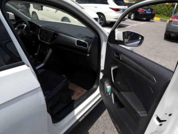 [上海·皖G] 二手大众T-ROC探歌2018款 230TSI DSG两驱进取型 国V