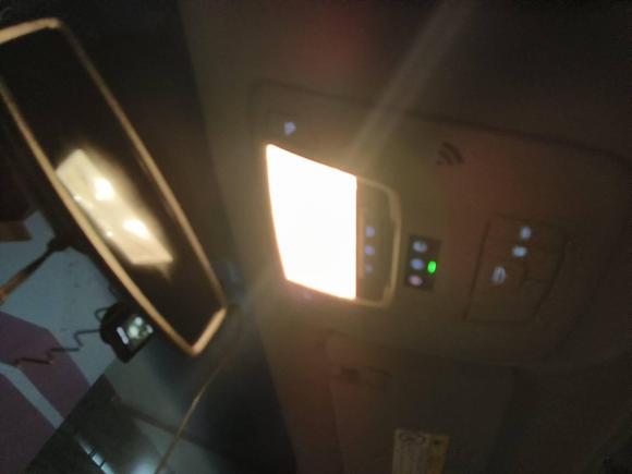 [上海·沪A] 二手别克别克GL82022款 陆上公务舱 652T 豪华型