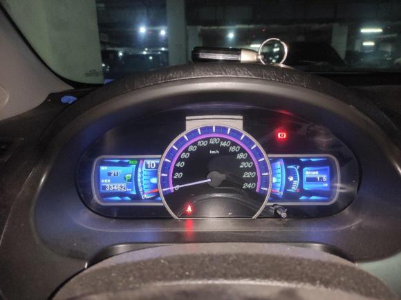 [上海·粤B] 二手比亚迪比亚迪S62014款 2.4L 自动尊贵型 5座