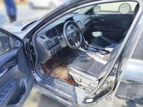 [温州·浙C] 二手本田雅阁2016款 2.0L 舒适版