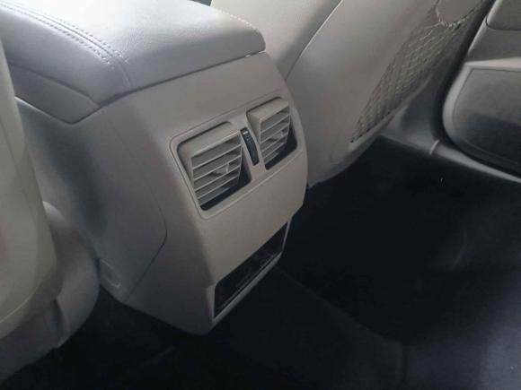 [广州·粤A] 二手斯巴鲁傲虎2011款 2.5i豪华版