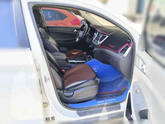 [芜湖·皖B] 二手现代途胜2015款 1.6T 双离合两驱智能型