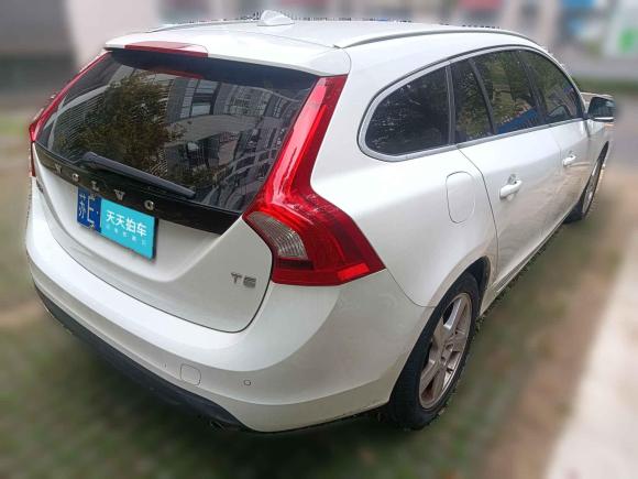 [苏州·苏E] 二手沃尔沃沃尔沃V602013款 T5 舒适版