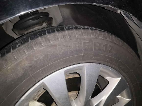 [成都·粤T] 二手别克君越2013款 2.4L SIDI领先舒适型