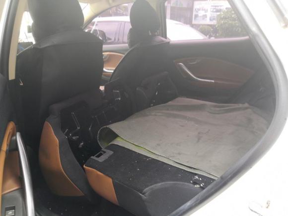 [湖州·浙E] 二手东南东南DX72015款 1.5T 自动豪华型