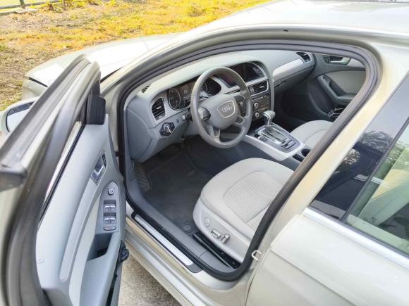 [南昌·赣A] 二手奥迪奥迪A4L2015款 30 TFSI 自动舒适型