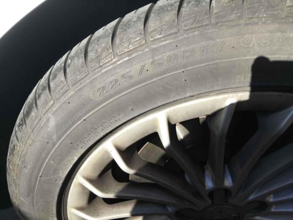 [青岛·鲁B] 二手奥迪奥迪A4L2015款 35 TFSI 自动舒适型