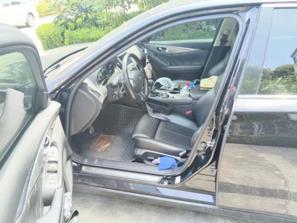 [上海·沪F] 二手英菲尼迪英菲尼迪Q502014款 3.7L 豪华运动版