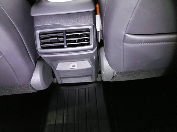 [南京·苏A] 二手长安长安UNI-V2023款 1.5T 运动版