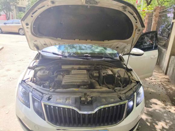 [南昌·赣A] 二手斯柯达明锐2018款 1.6L 手动标准版