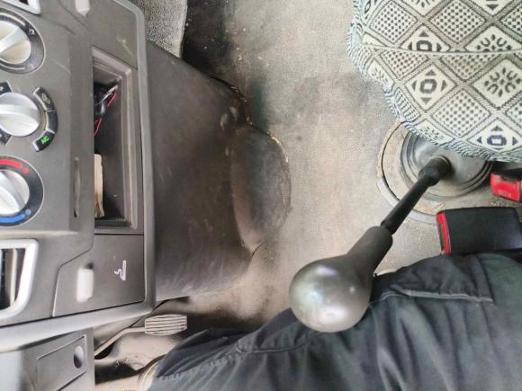 [上海·沪A] 二手依维柯依维柯得意2014款 2.8T-A35 NJ6494ACZ43S4