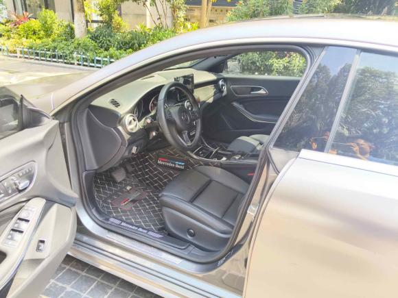 [广州·粤A] 二手奔驰奔驰CLA2016款 改款 CLA 200 时尚型