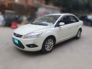 福特福克斯2013款三厢经典1.8L自动基本型