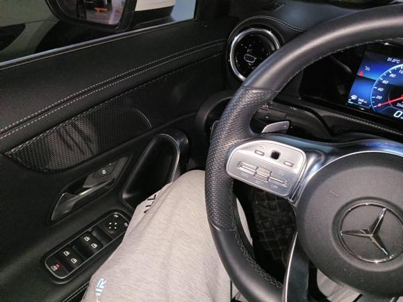 [杭州·浙A] 二手奔驰奔驰A级2019款 A 180 L 运动轿车