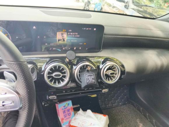 [武汉·鄂A] 二手奔驰奔驰A级2020款 A 200 L 运动轿车