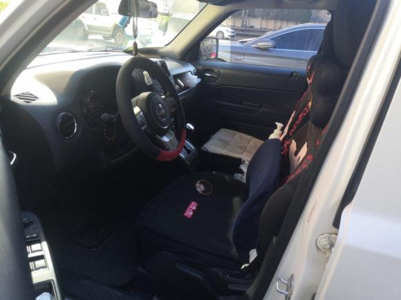 [北京·京N] 二手Jeep自由客2012款 2.4 运动版