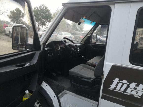 [宁波·浙B] 二手依维柯依维柯得意2017款 2.5T A35客车5-7座47Z5