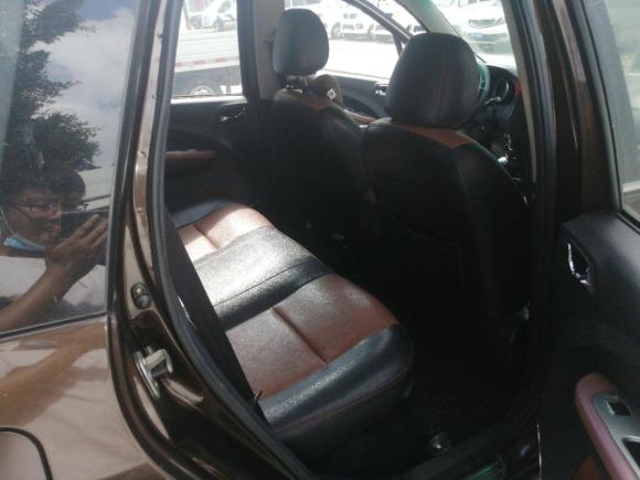 [广州·粤B] 二手东风风行景逸X52015款 1.6L 手动尊享型