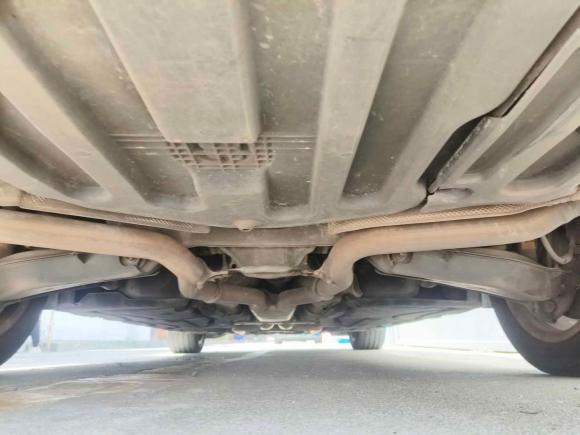 [广州·粤W] 二手奔驰奔驰E级2010款 E 300 L 时尚型