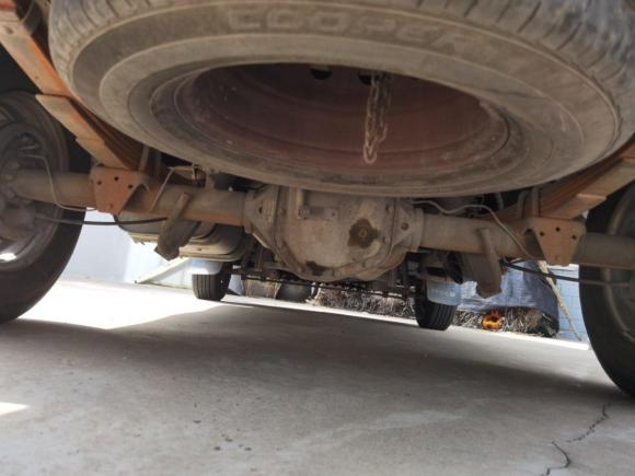 [南通·苏F] 二手依维柯宝迪2012款 2.5T-A32 基本型