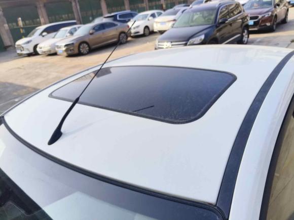 [西安·陕A] 二手福特福克斯2012款 三厢经典 1.8L 自动时尚型