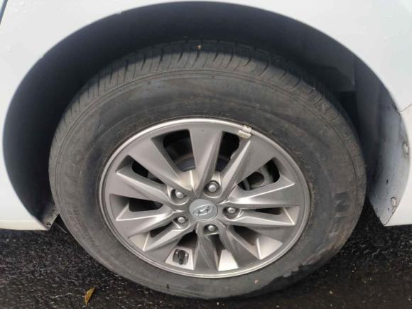 [杭州·浙A] 二手现代悦动2017款 1.6L 自动悦值版GLS