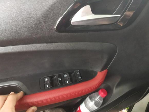 [广州·桂M] 二手中华中华V32017款 1.5L 手动智能型