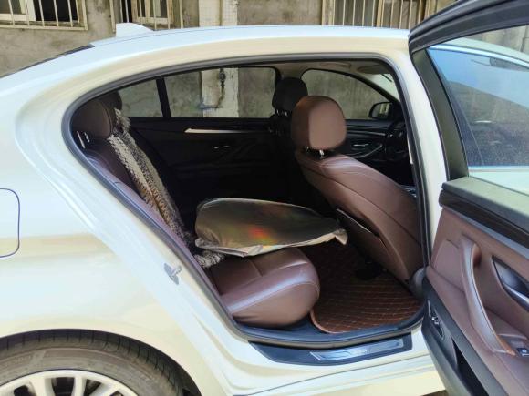 [佛山·粤E] 二手宝马宝马5系2017款 525Li 豪华设计套装