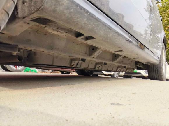 [青岛·鲁B] 二手比亚迪比亚迪e62016款 400 精英版