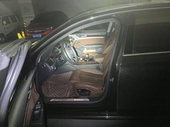 [成都·川A] 二手奥迪奥迪A82017款 A8L 45 TFSI quattro舒适型