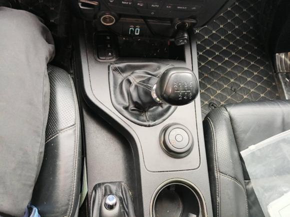 [杭州·浙A] 二手福特撼路者2017款 2.2T 柴油手动四驱豪华版 5座