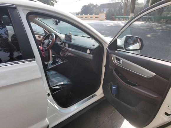 [上海·苏C] 二手东风风行景逸X52017款 2.0L 手动尊享型