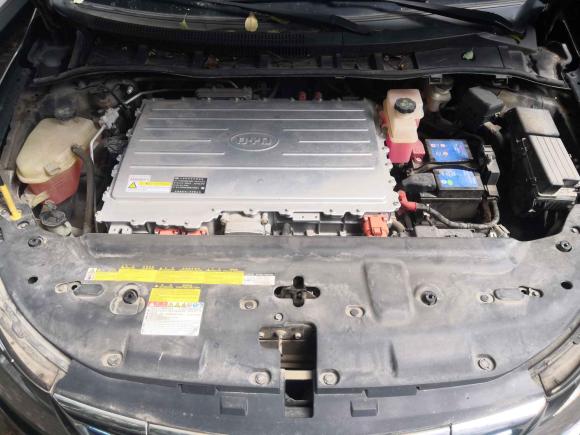 [武汉·鄂A] 二手比亚迪比亚迪e52016款 300 豪华型