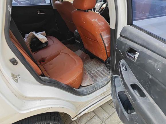 [济南·鲁A] 二手启辰启辰T702015款 2.0L 手动睿趣版