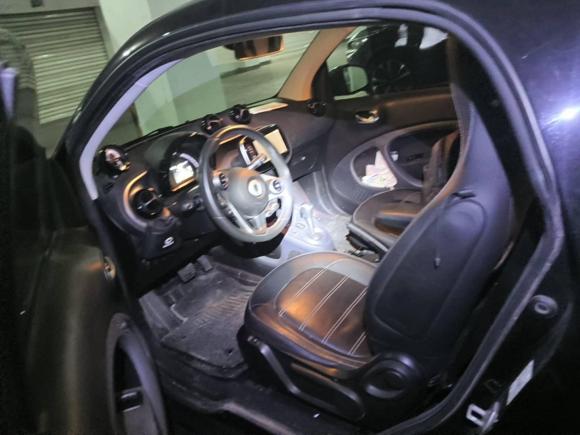 [北京·京N] 二手smartsmart fortwo2018款 0.9T 66千瓦硬顶先锋版 国V