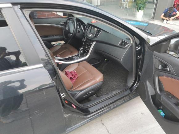 [上海·沪A] 二手奔腾奔腾B902014款 1.8T 自动豪华型