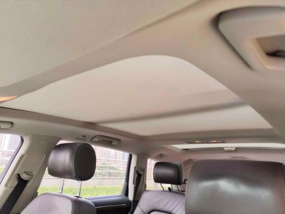 [佛山·粤E] 二手奥迪奥迪Q72010款 3.0 TDI quattro 领先型
